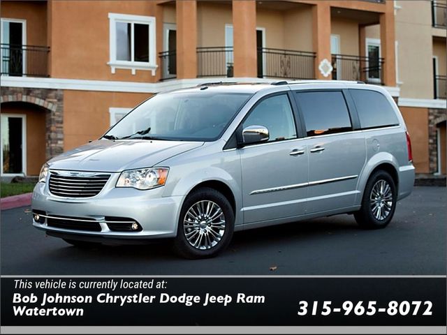 2016 Chrysler Town & Country Touring