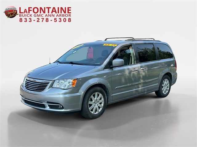 2016 Chrysler Town & Country Touring