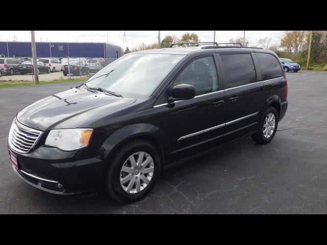 2016 Chrysler Town & Country Touring