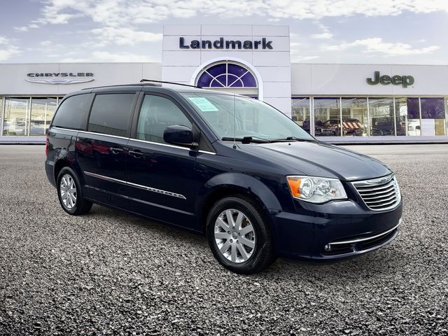 2016 Chrysler Town & Country Touring