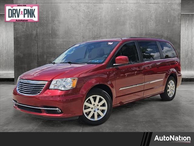 2016 Chrysler Town & Country Touring