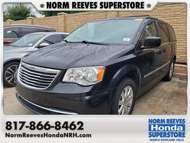 2016 Chrysler Town & Country Touring