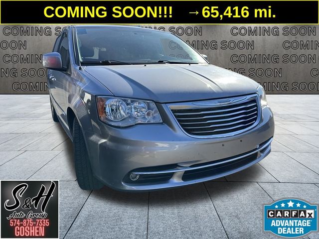 2016 Chrysler Town & Country Touring