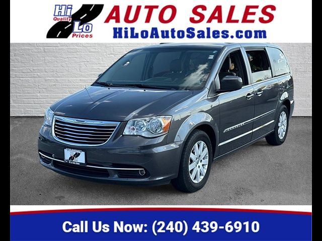 2016 Chrysler Town & Country Touring