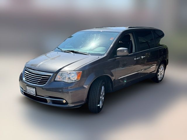 2016 Chrysler Town & Country Touring