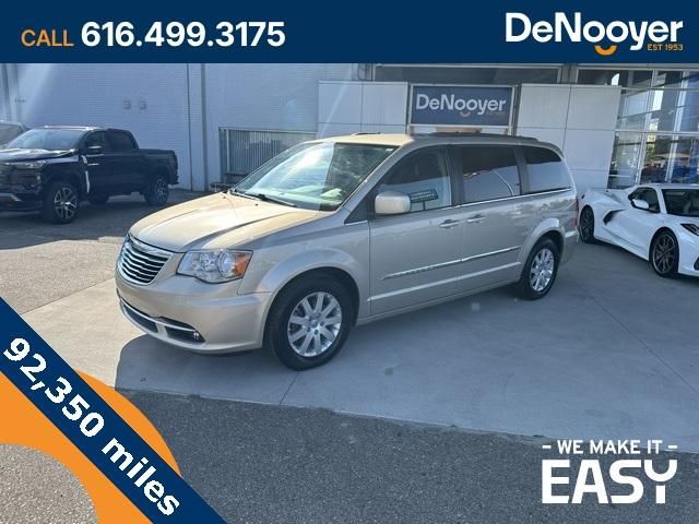 2016 Chrysler Town & Country Touring