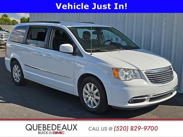 2016 Chrysler Town & Country Touring