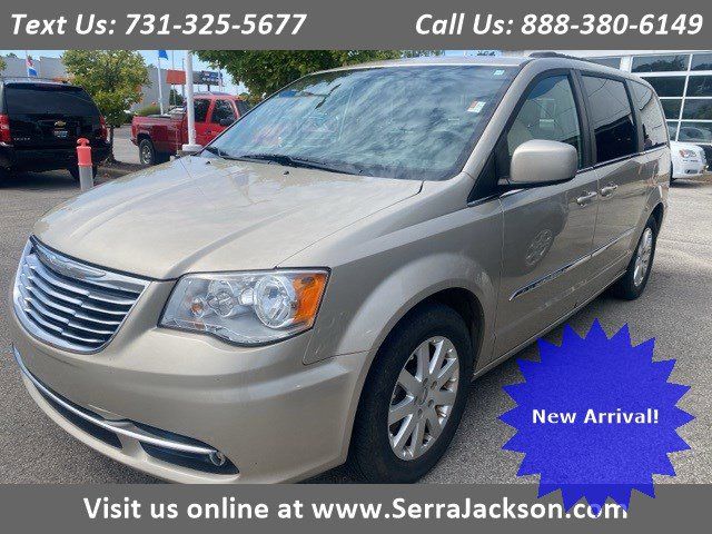 2016 Chrysler Town & Country Touring