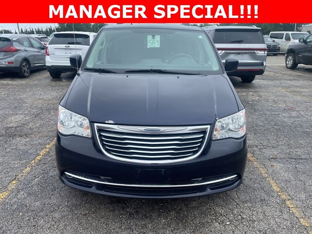 2016 Chrysler Town & Country Touring