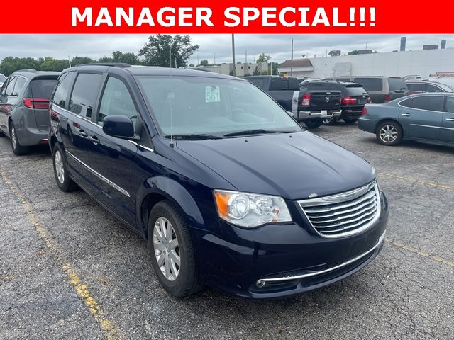 2016 Chrysler Town & Country Touring