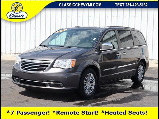 2016 Chrysler Town & Country Touring-L