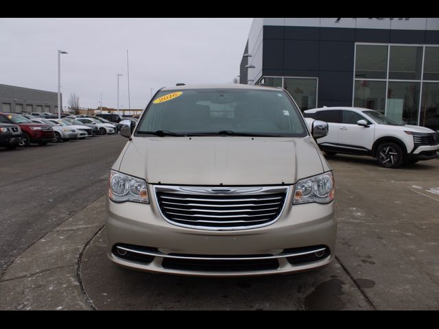 2016 Chrysler Town & Country Touring-L Anniversary Edition