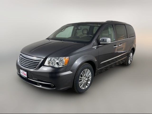 2016 Chrysler Town & Country Touring-L Anniversary Edition