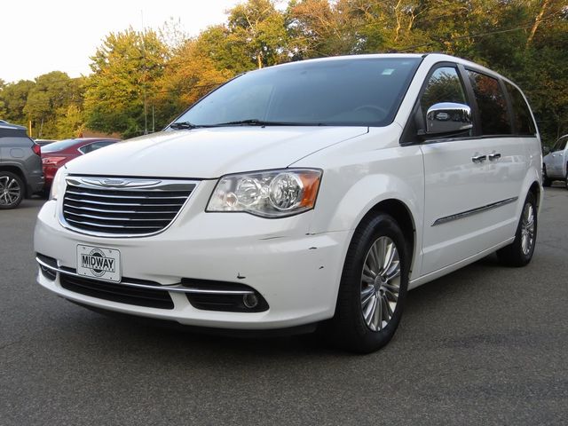 2016 Chrysler Town & Country Touring-L Anniversary Edition