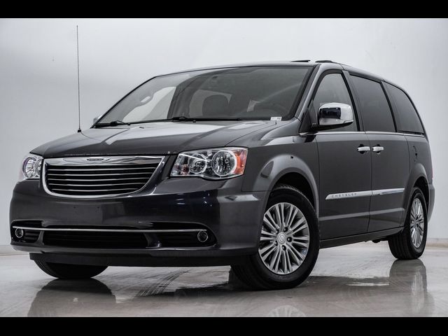 2016 Chrysler Town & Country Touring-L Anniversary Edition