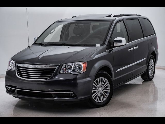 2016 Chrysler Town & Country Touring-L Anniversary Edition