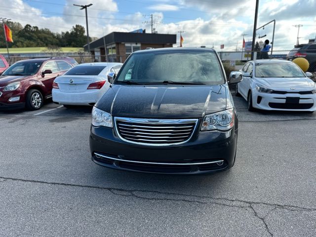 2016 Chrysler Town & Country Touring-L Anniversary Edition