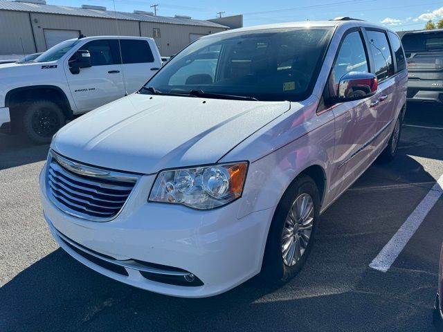 2016 Chrysler Town & Country Touring-L Anniversary Edition