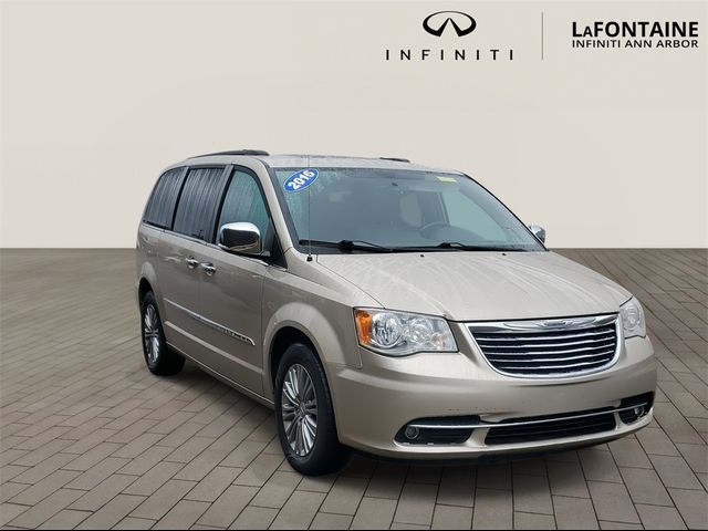 2016 Chrysler Town & Country Touring-L Anniversary Edition