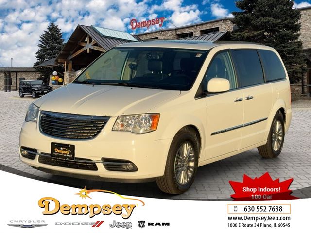 2016 Chrysler Town & Country Touring