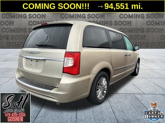 2016 Chrysler Town & Country Touring-L Anniversary Edition