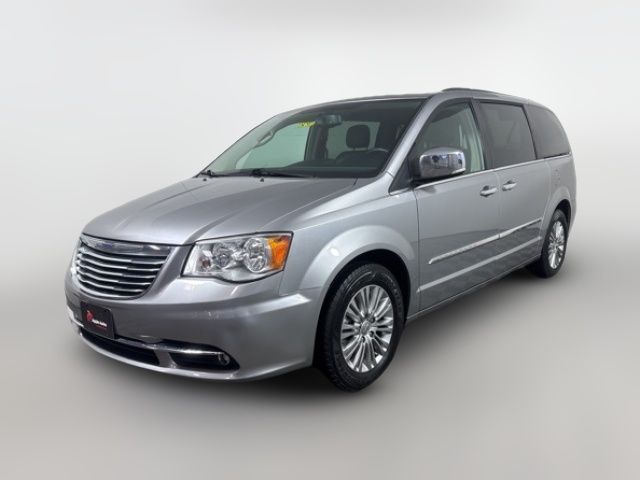 2016 Chrysler Town & Country Touring-L