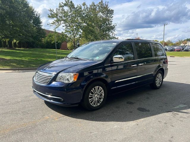 2016 Chrysler Town & Country Touring-L Anniversary Edition