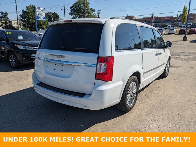 2016 Chrysler Town & Country Touring-L Anniversary Edition