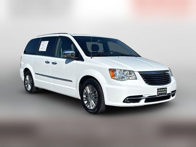 2016 Chrysler Town & Country Touring-L Anniversary Edition