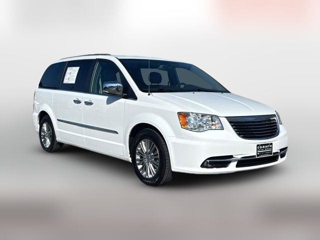 2016 Chrysler Town & Country Touring-L Anniversary Edition