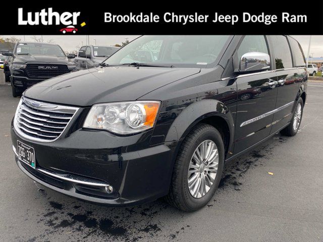 2016 Chrysler Town & Country Touring-L Anniversary Edition