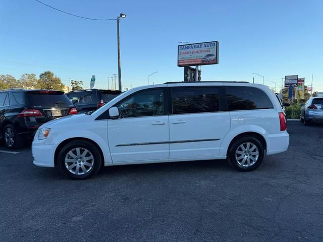 2016 Chrysler Town & Country Touring