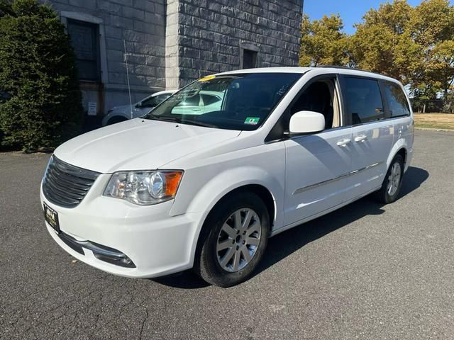 2016 Chrysler Town & Country Touring