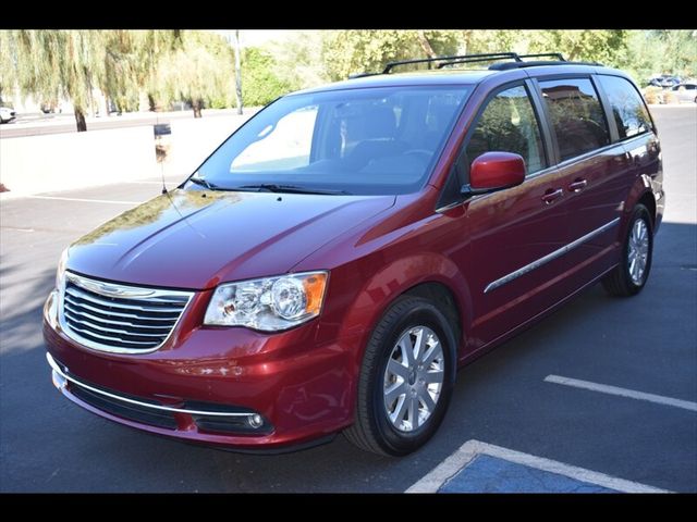 2016 Chrysler Town & Country Touring