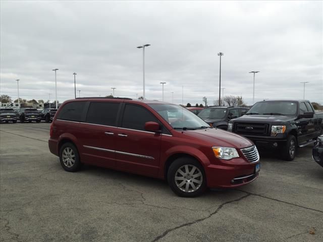 2016 Chrysler Town & Country Touring