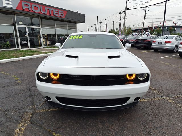 2016 Dodge Challenger SXT