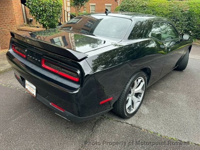 2016 Dodge Challenger SXT Plus