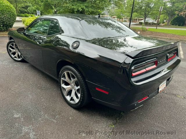 2016 Dodge Challenger SXT Plus