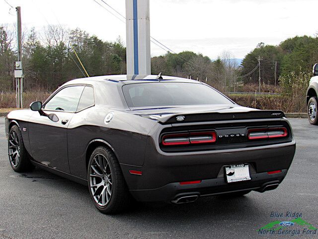 2016 Dodge Challenger SRT 392