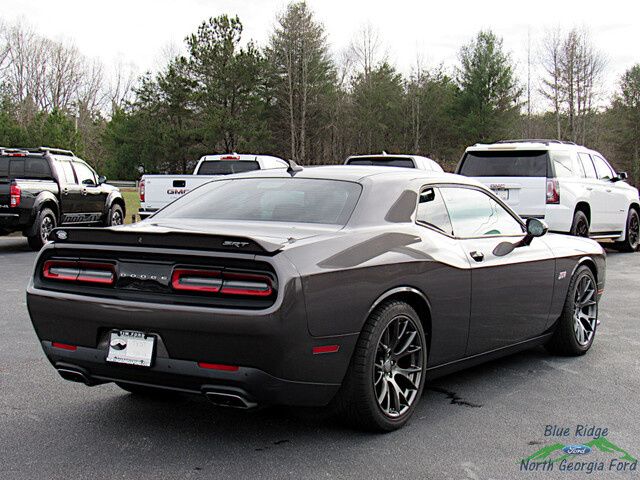 2016 Dodge Challenger SRT 392