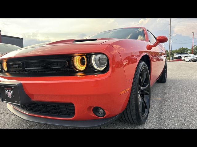 2016 Dodge Challenger SXT Plus