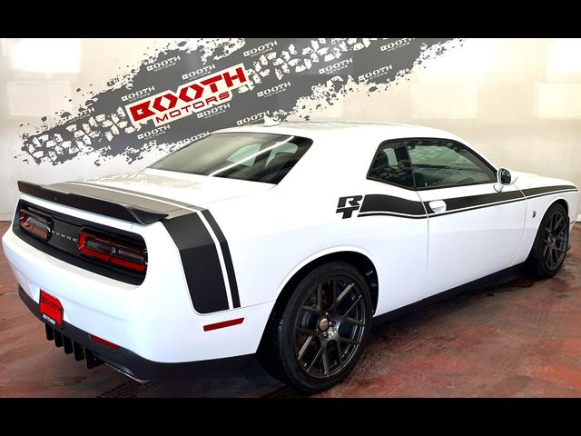 2016 Dodge Challenger 392 Hemi Scat Pack Shaker