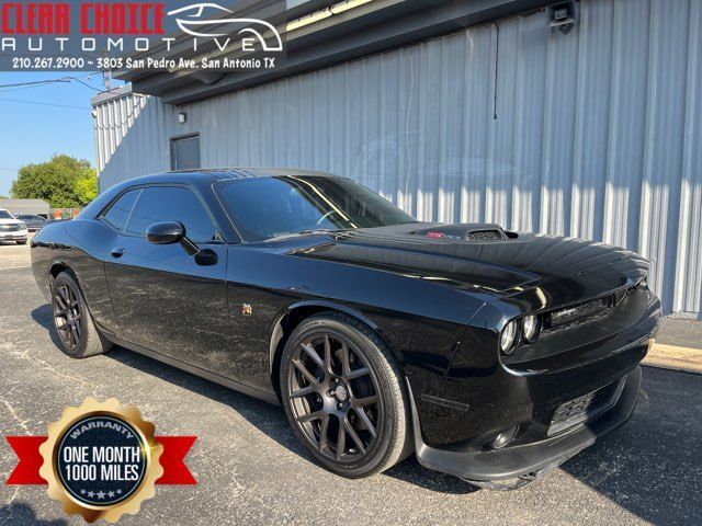 2016 Dodge Challenger 392 Hemi Scat Pack Shaker