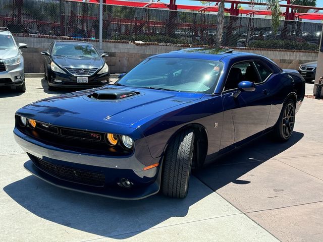 2016 Dodge Challenger 392 Hemi Scat Pack Shaker