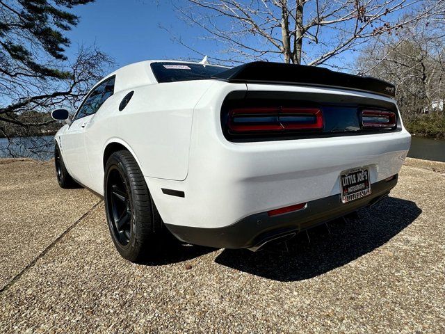 2016 Dodge Challenger 392 Hemi Scat Pack Shaker