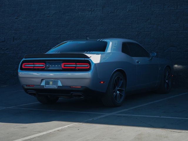 2016 Dodge Challenger 392 Hemi Scat Pack Shaker