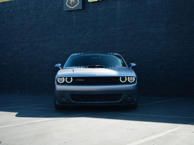 2016 Dodge Challenger 392 Hemi Scat Pack Shaker