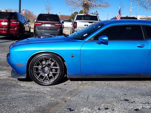 2016 Dodge Challenger 392 Hemi Scat Pack Shaker