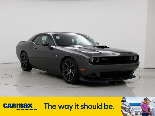 2016 Dodge Challenger 392 Hemi Scat Pack Shaker