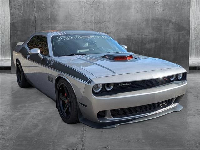 2016 Dodge Challenger 392 Hemi Scat Pack Shaker